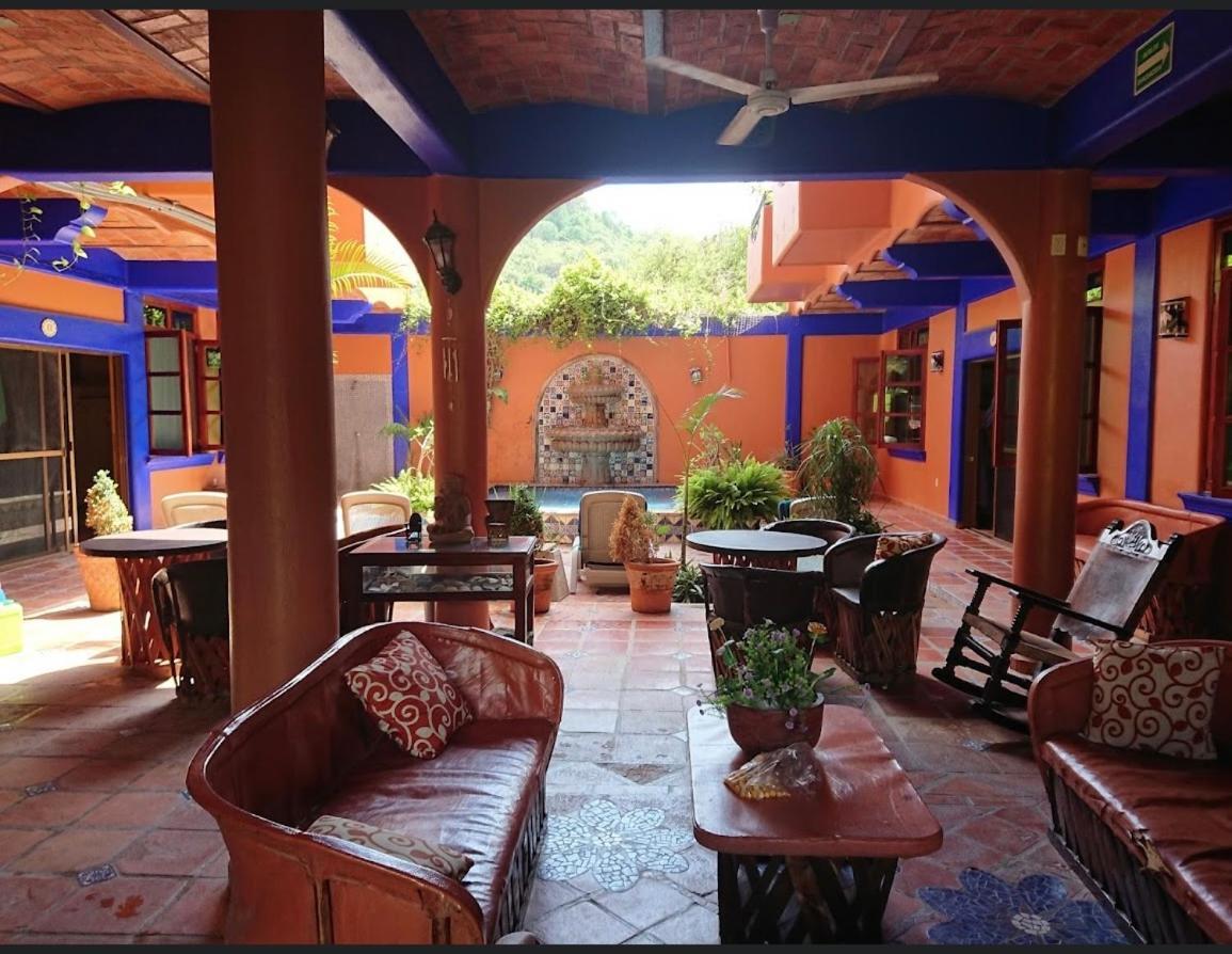 Posada Las Flores Los Ayala Exteriör bild